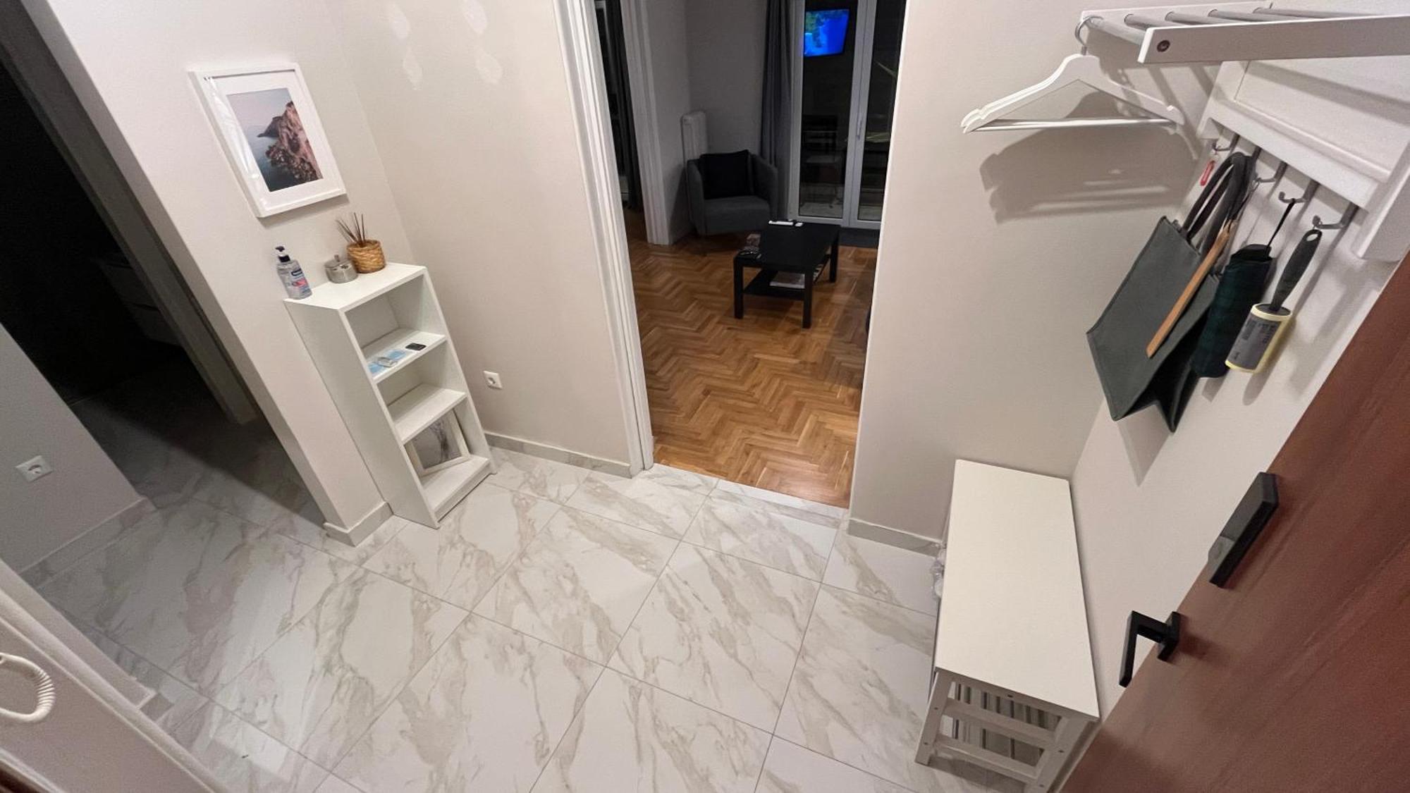 4 Newly Renovated Charming Apartments Steps From Panormou Metro Station Атина Стая снимка