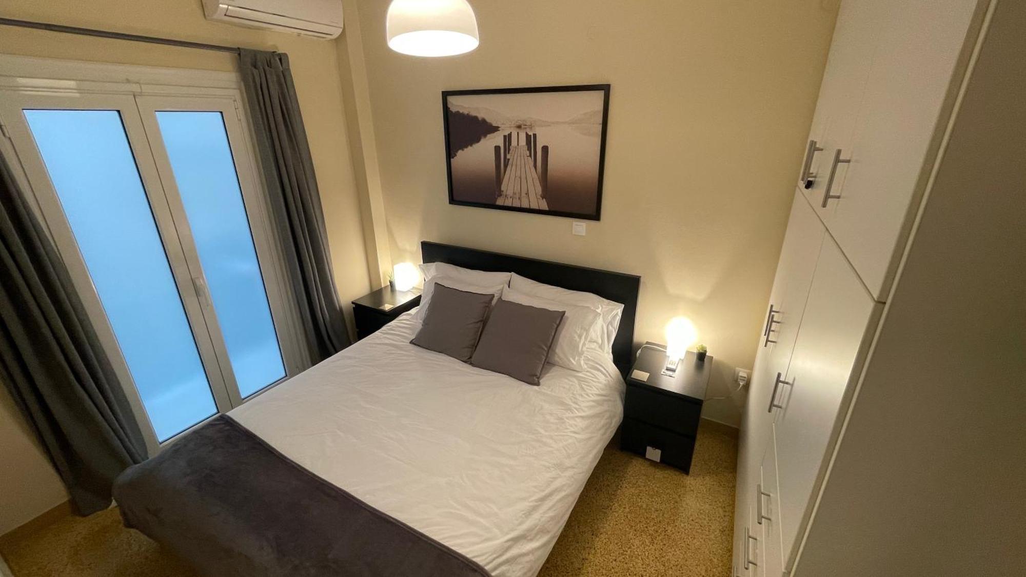 4 Newly Renovated Charming Apartments Steps From Panormou Metro Station Атина Стая снимка