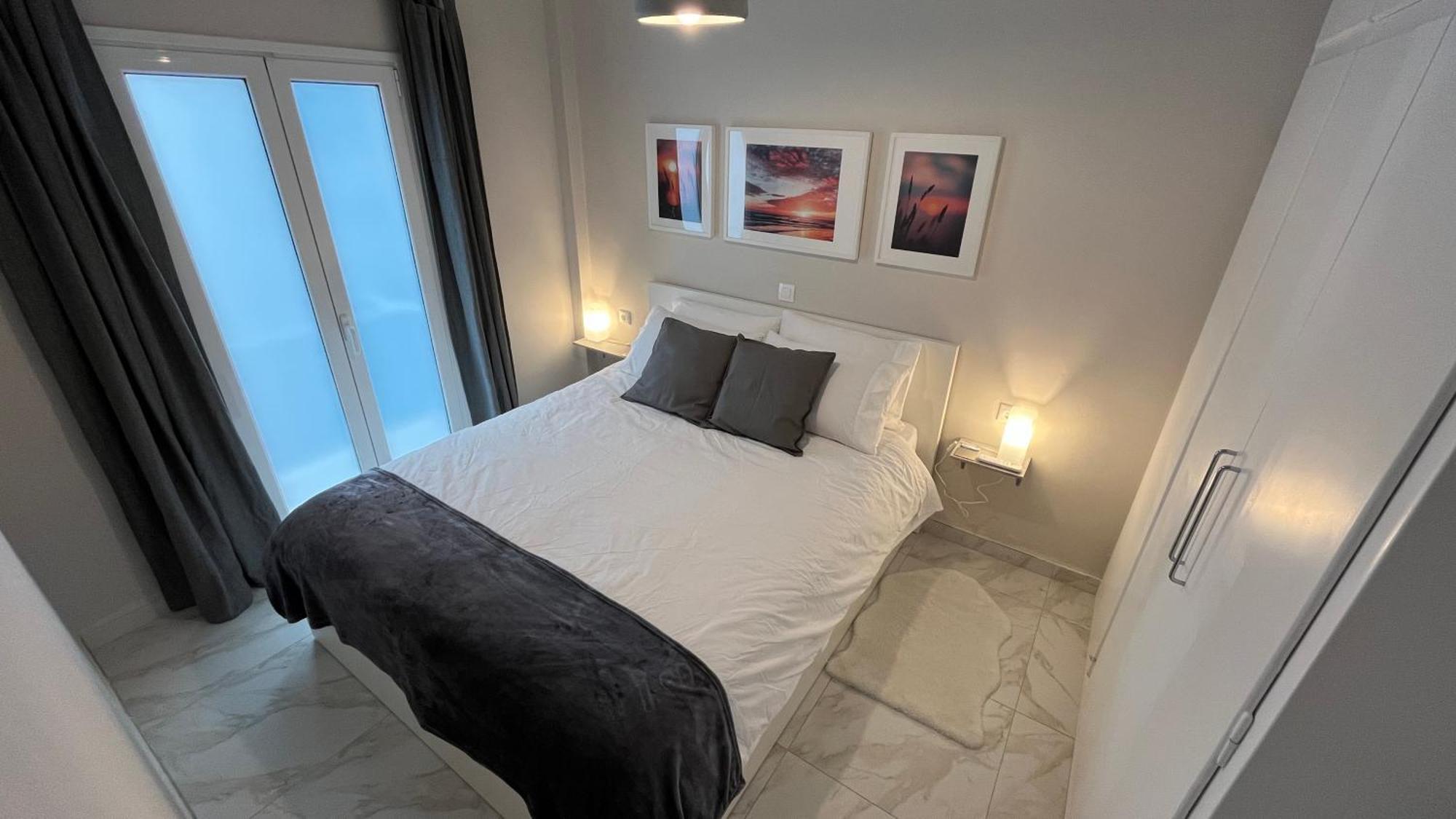 4 Newly Renovated Charming Apartments Steps From Panormou Metro Station Атина Стая снимка