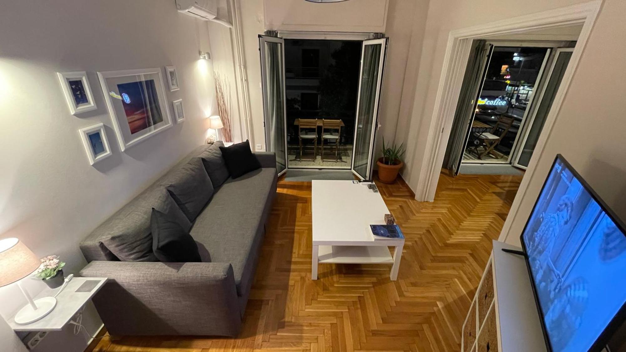4 Newly Renovated Charming Apartments Steps From Panormou Metro Station Атина Стая снимка