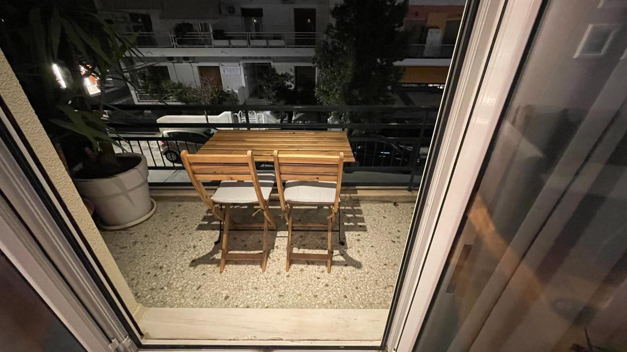 4 Newly Renovated Charming Apartments Steps From Panormou Metro Station Атина Стая снимка